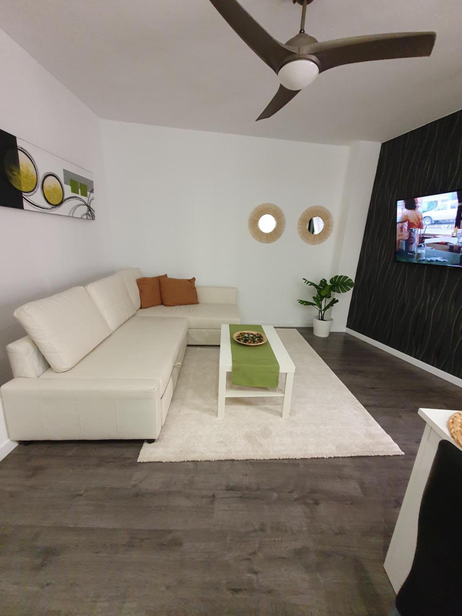 Tribuna Deluxe Málaga Extérieur photo
